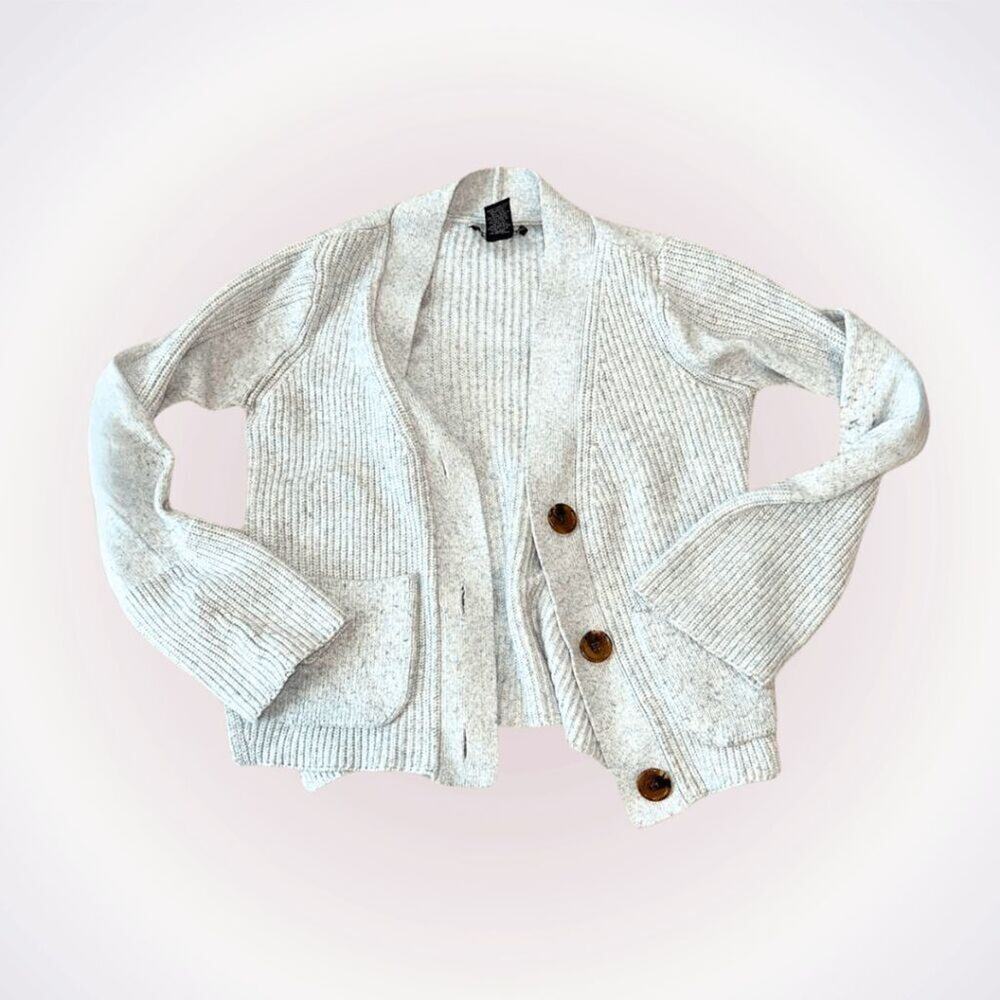 Design 365 Gray Knit Cardigan with Brown Buttons | Sz S